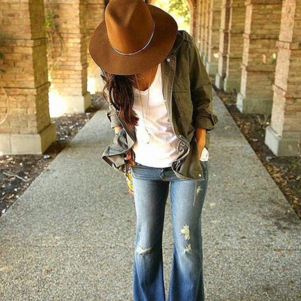 Meet your Posher, Dee